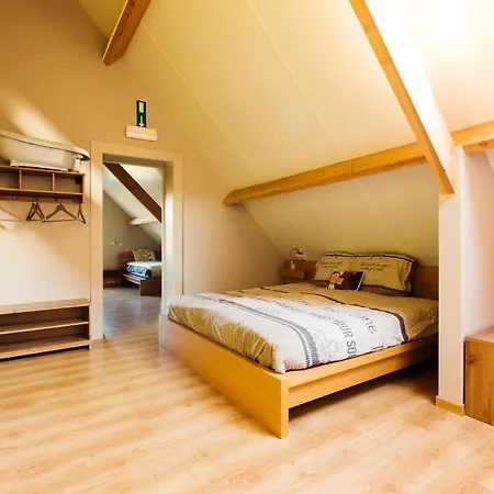 Bed & Breakfast Hoeve De Schapenkop Ronse